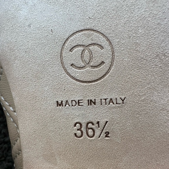 Chanel Women's Cap Toe Ballerina Logo Flats - Beige 36.5 - Picture 10 of 11